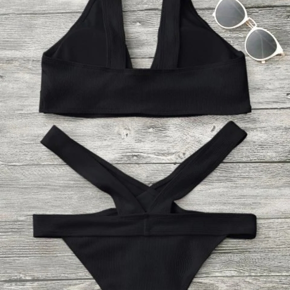 Zaful Black Bikini Top & Bottoms - Picture 3 of 3